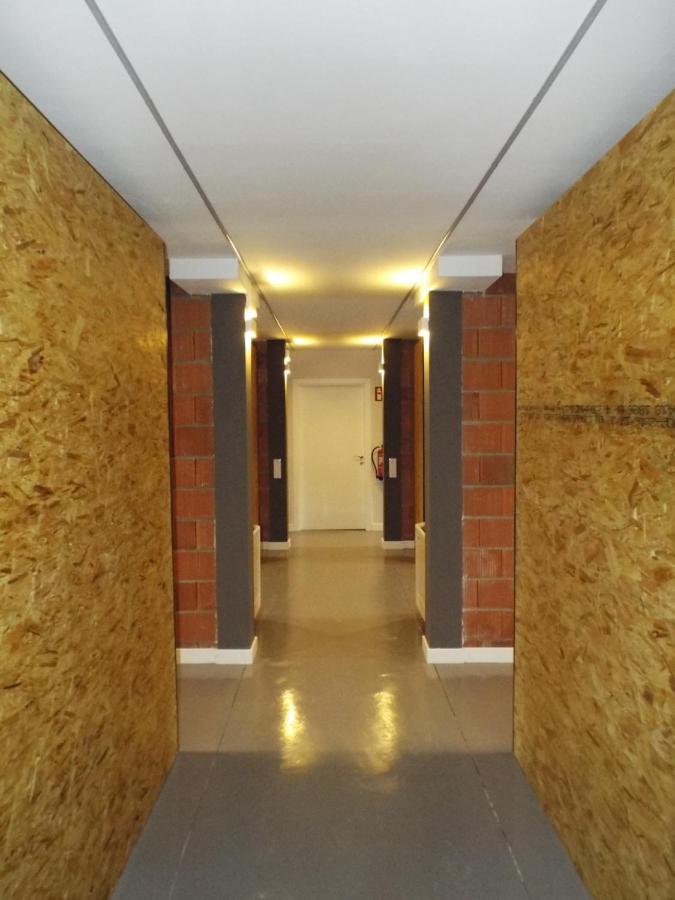 Albergue Santiago 15 Monforte 몬포르테데레모스 외부 사진