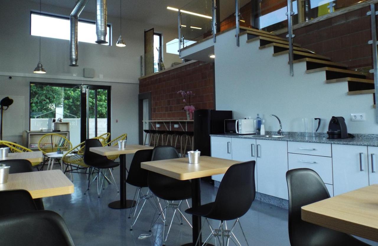 Albergue Santiago 15 Monforte 몬포르테데레모스 외부 사진